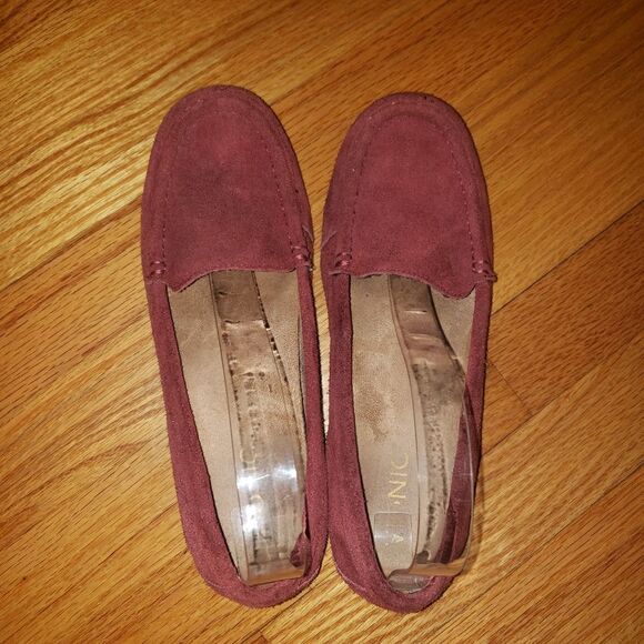 Vionic Debbie Burgandy leather Slip-On Flats - Picture 6 of 8